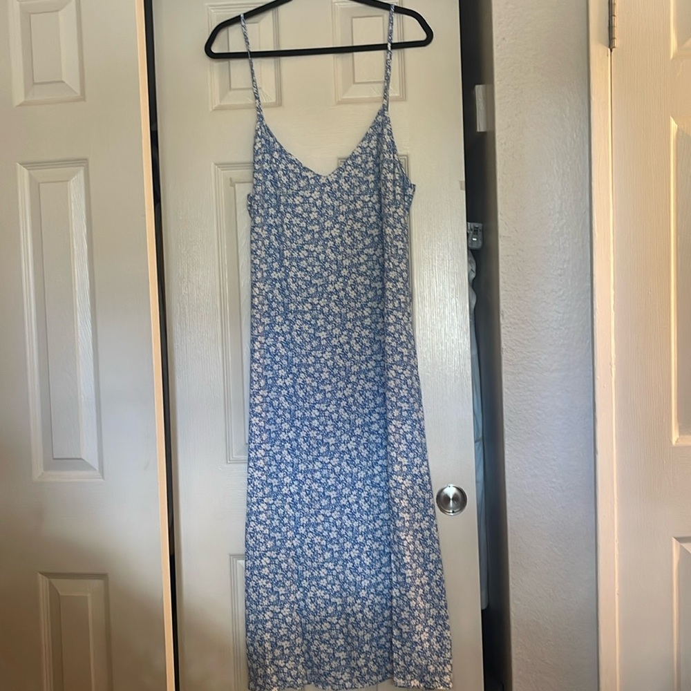Flower summer dress.Reformation